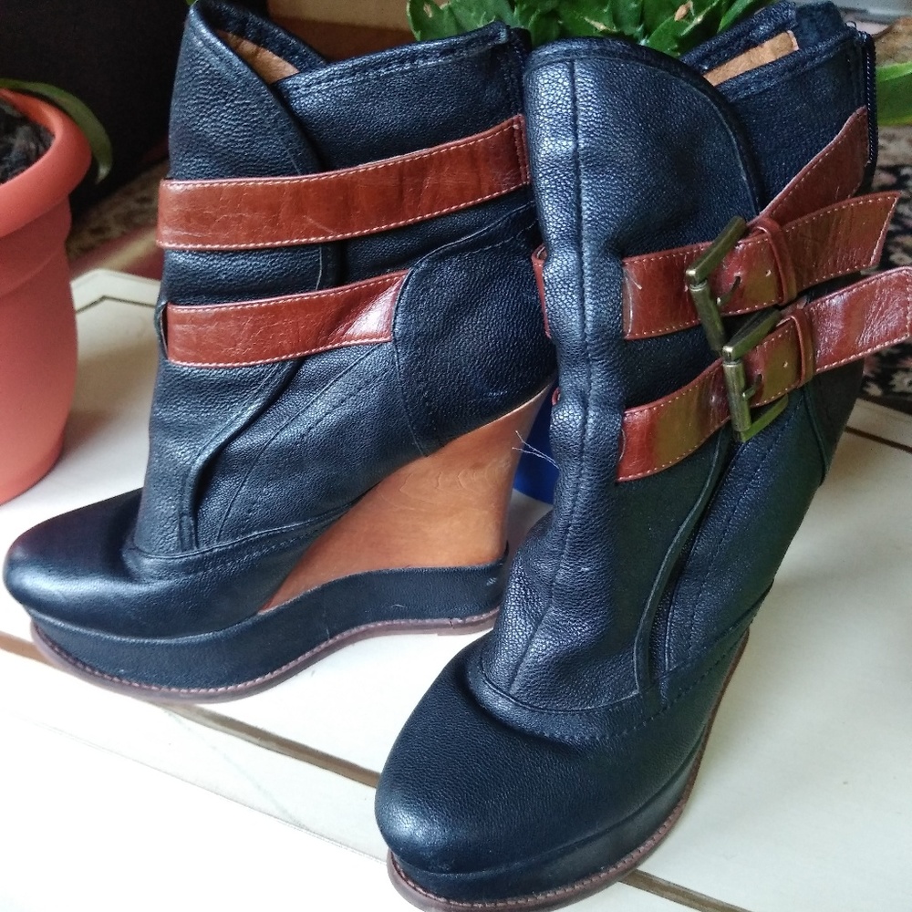 SOLD Jeffrey Campbell Utopia Black Leather Bootie